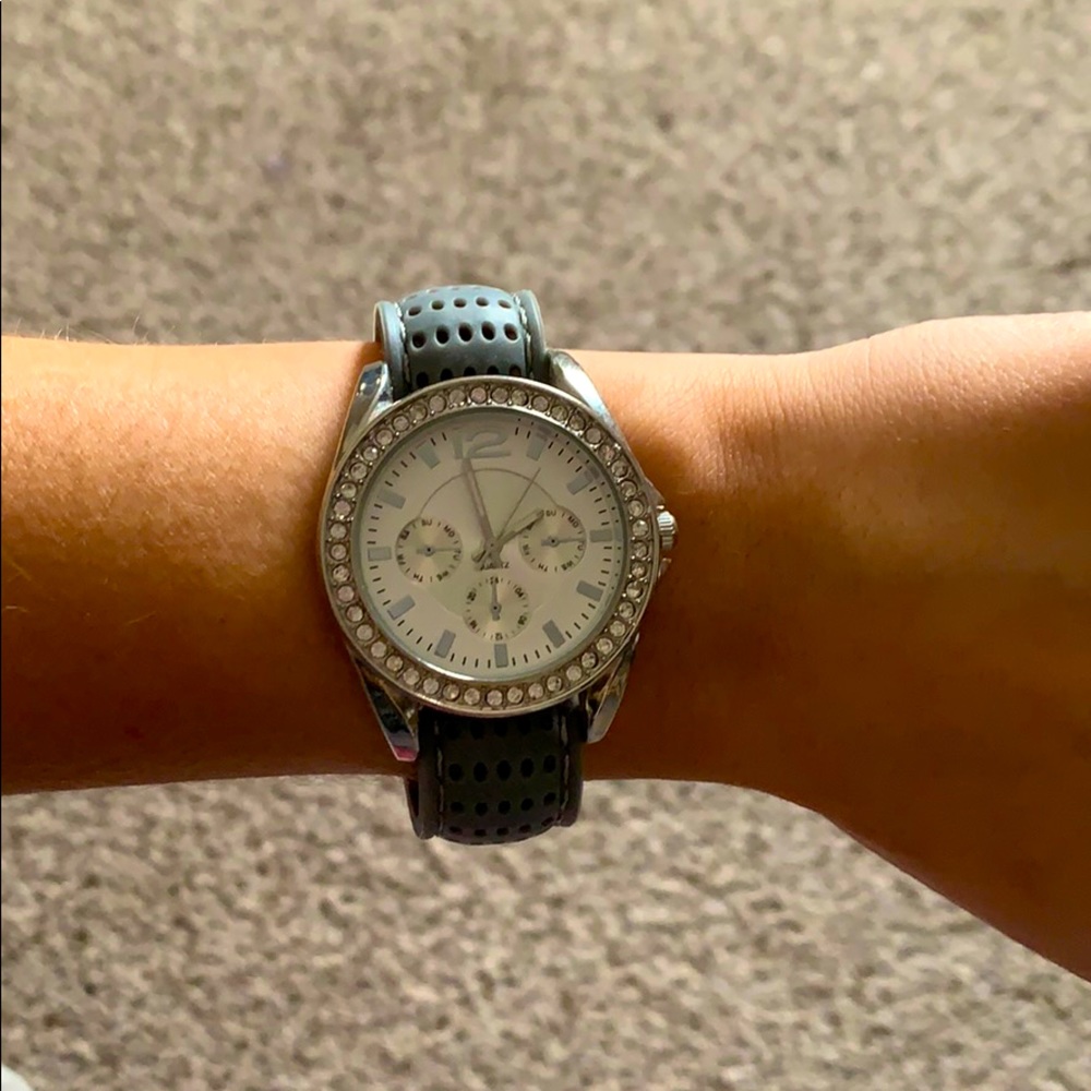 Watch (exchangeable watch band)